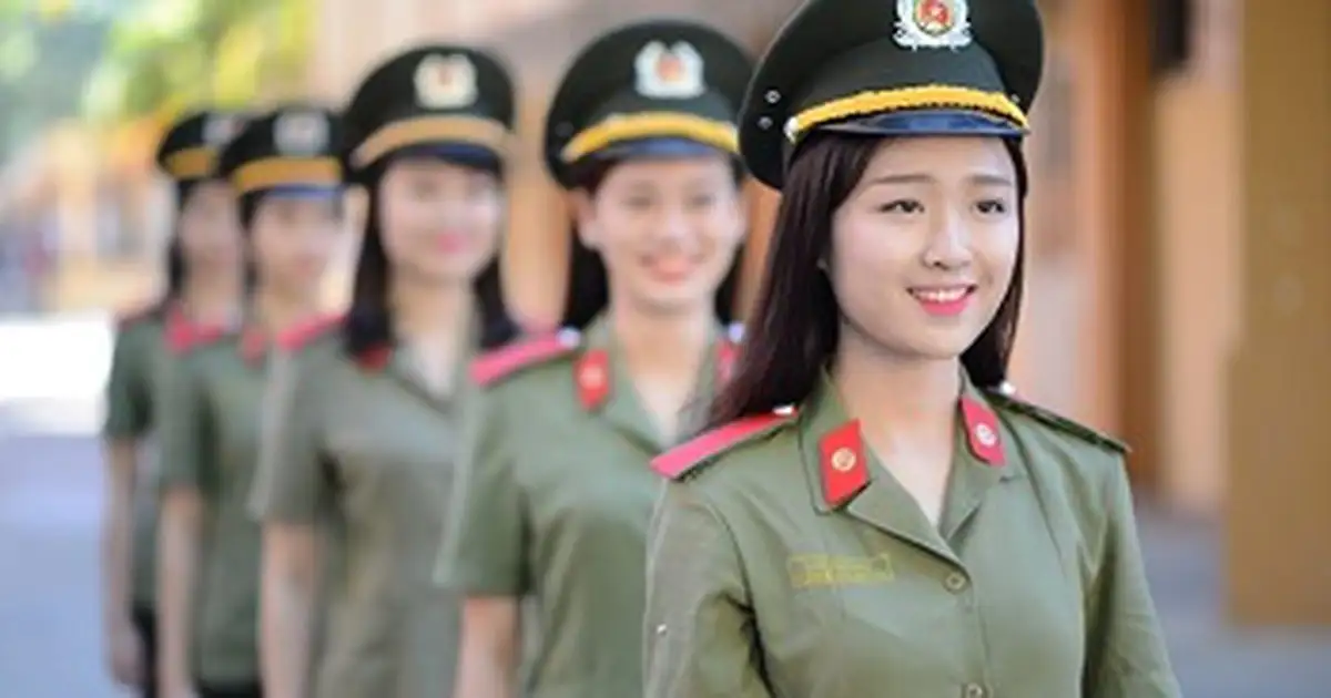 Các ngành nghề khối C nào HOT? Thu nhập cao?